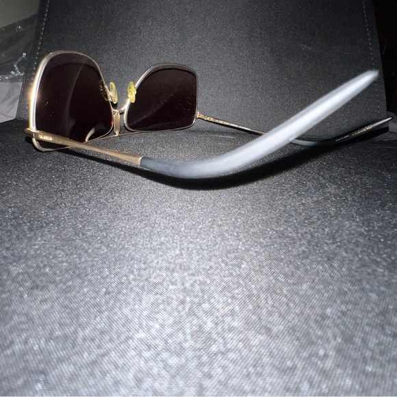 🕶️ Carrera Gold Round Sunglasses | UV400 | Travel-Ready Style - Picture 7 of 7